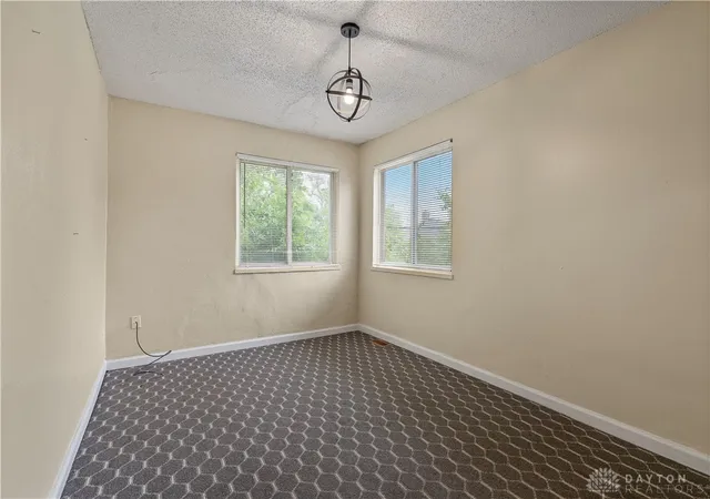 Listing Photo 2 - Condo for sale in building located at 117 Elizabeth St, Dayton, OH 45405 - Unit #