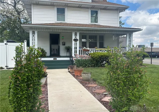 Photo 1 of Single family home for sale at 150 S Kensington Pl, Springfield, OH 45504 | MLS# 957936 | Listing updated on 2026-08-19
