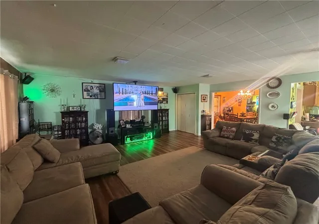 Photo 3 of Single family home for sale at 150 S Kensington Pl, Springfield, OH 45504 | MLS# 957936 | Listing updated on 2026-08-19
