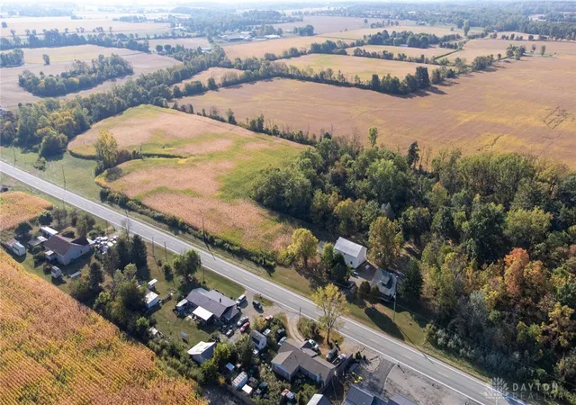 2nd image of 2294 E 40 Us, Lewisburg, OH 45338 | MLS# 957940