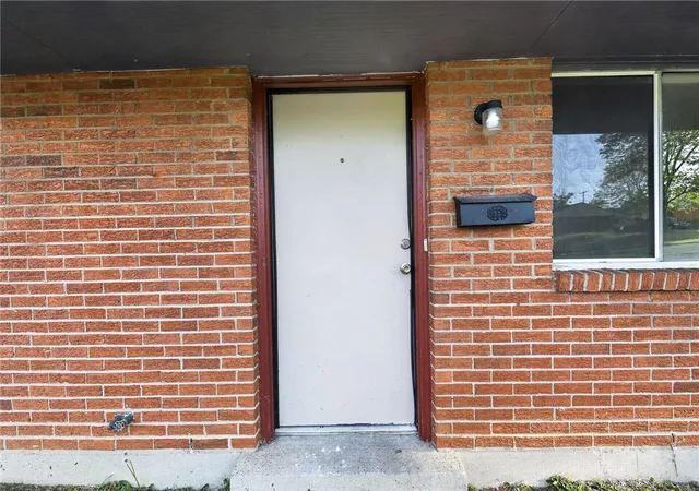 Photo 3 of Sale Pending at 6051 Longford Rd, Dayton, OH 45424 | MLS# 957129 | Listing updated on 2026-08-18