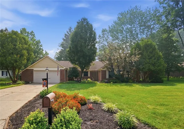 Photo 1 of Single family home for sale at 196 Cambria Dr, Dayton, OH 45440 | MLS# 958593 | Listing updated on 2026-08-23