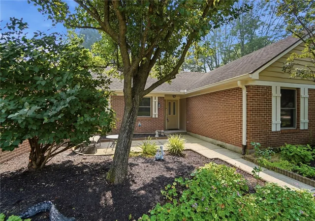 Photo 4 of Single family home for sale at 196 Cambria Dr, Dayton, OH 45440 | MLS# 958593 | Listing updated on 2026-08-23