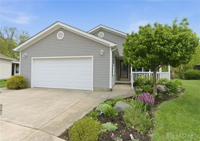 Photo 1 of Single family home for sale at 2310 Mallory Ct #8, Fairborn, OH 45324 | MLS# 958841 | Listing updated on 2026-08-17