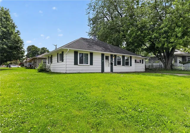 Photo 2 of Sale Pending at 840 Brookfield Rd, Dayton, OH 45429 | MLS# 959541 | Listing updated on 2026-08-18