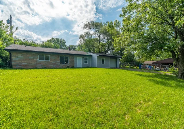 2nd image of 1026 Roseland Ave, Dayton, OH 45402 | MLS# 959585