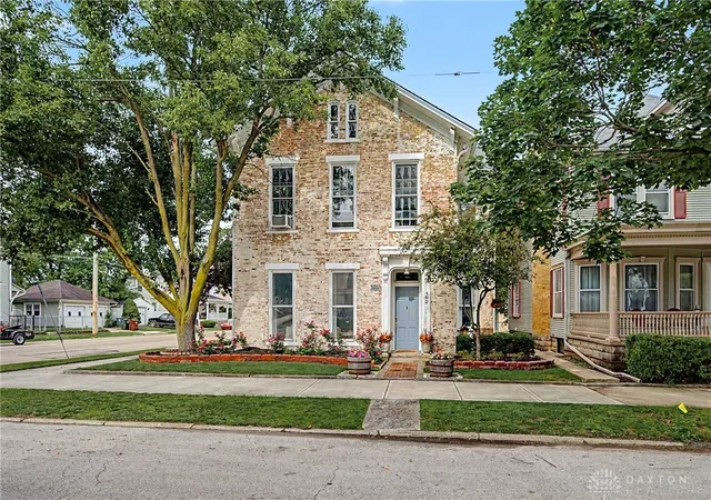 Photo 1 of Sale Pending at 402 Broadway, Piqua, OH 45356 | MLS# 960086 | Listing updated on 2026-08-23