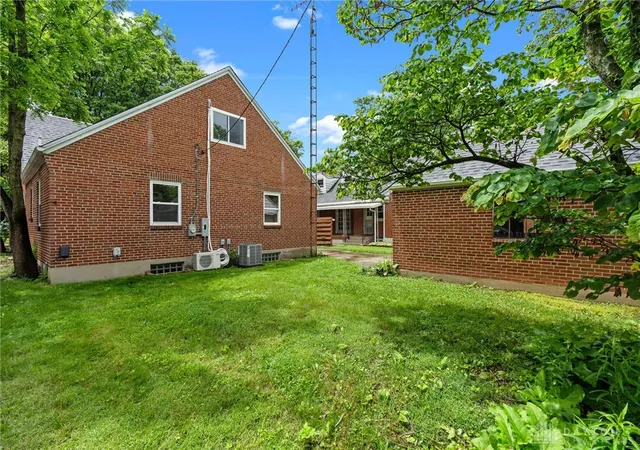 39th image of 407 Dellwood Ave, Oakwood, OH 45419 | MLS# 960356