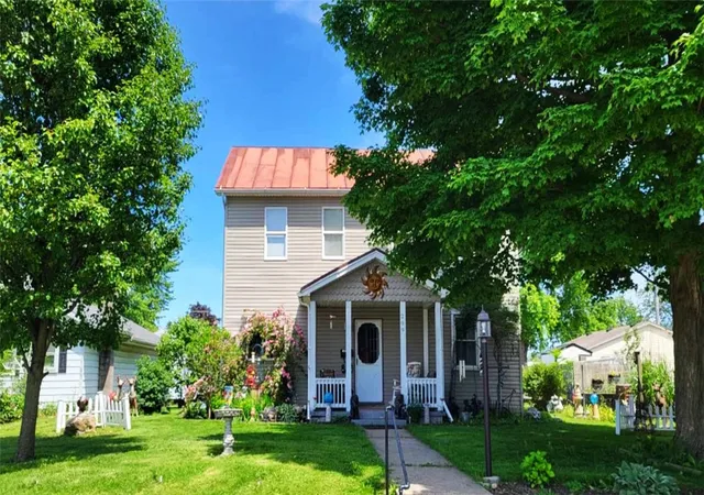Photo 2 of Sale Pending at 209 Hiddeson Ave, Greenville, OH 45331 | MLS# 958241 | Listing updated on 2026-08-14
