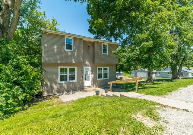 Photo 2 of Single family home for sale at 447 Towpath Trl, Piqua, OH 45356 | MLS# 960715 | Listing updated on 2026-08-21