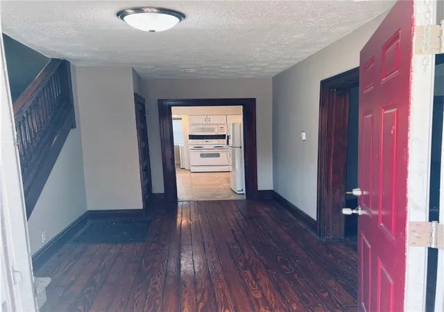 Photo 3 of Sale Pending at 811 Bellaire Ave, Dayton, OH 45420 | MLS# 960104 | Listing updated on 2026-08-21