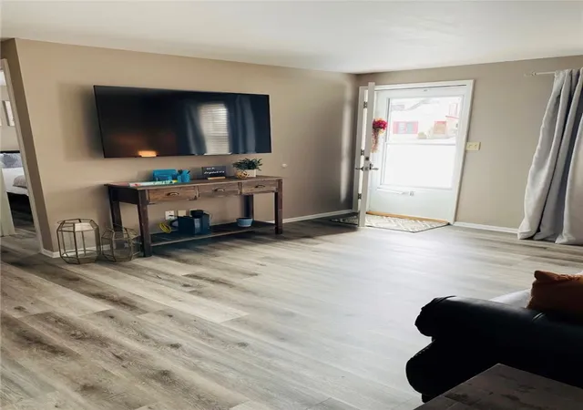 Listing Photo 4 - Condo for sale in building located at 72 S Main St, Bellbrook, OH 45305