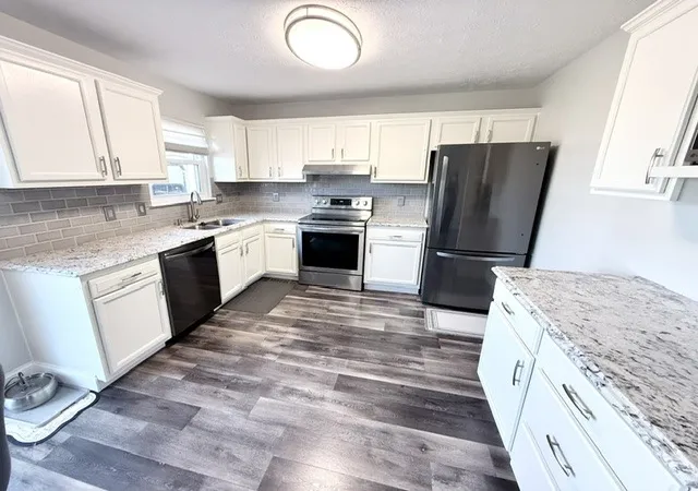 Photo 2 of Single family home for sale at 877 Trails End Dr, Monroe, OH 45050 | MLS# 961301 | Listing updated on 2026-08-24