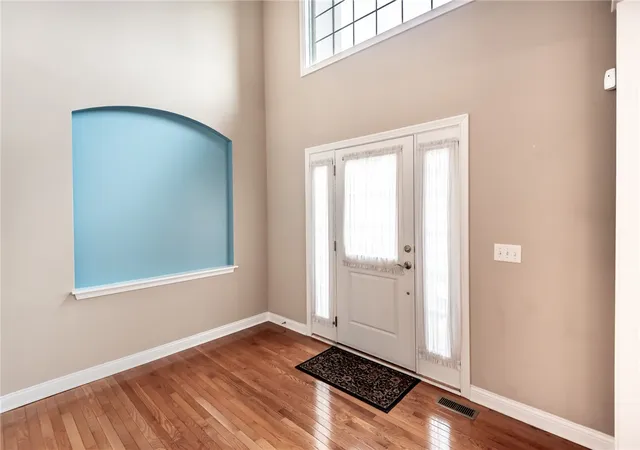 2nd image of 1481 Shaker Run Blvd, Lebanon, OH 45036 | MLS# 961296