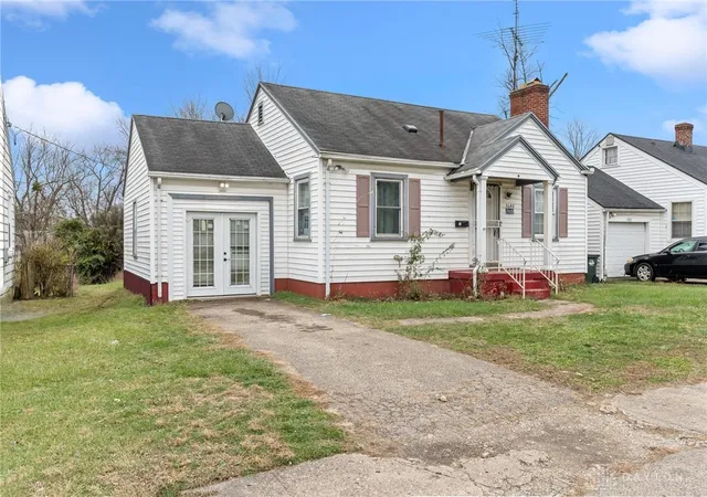 Photo 2 of Single family home for sale at 3648 W Siebenthaler Ave, Dayton, OH 45406 | MLS# 961686 | Listing updated on 2026-08-18