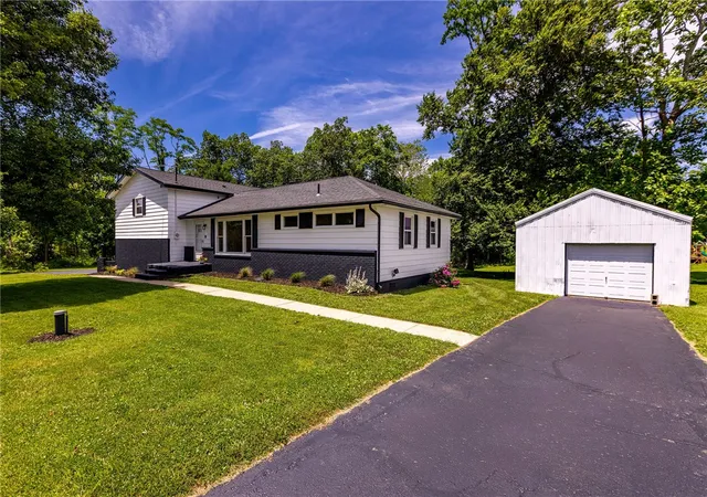 3rd image of 5813 Somers Gratis Rd, Camden, OH 45311 | MLS# 961802
