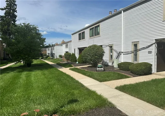 Photo 2 of Condo for sale at 4535 Lansmore Dr, Dayton, OH 45415 | MLS# 962305 | Listing updated on 2026-08-19