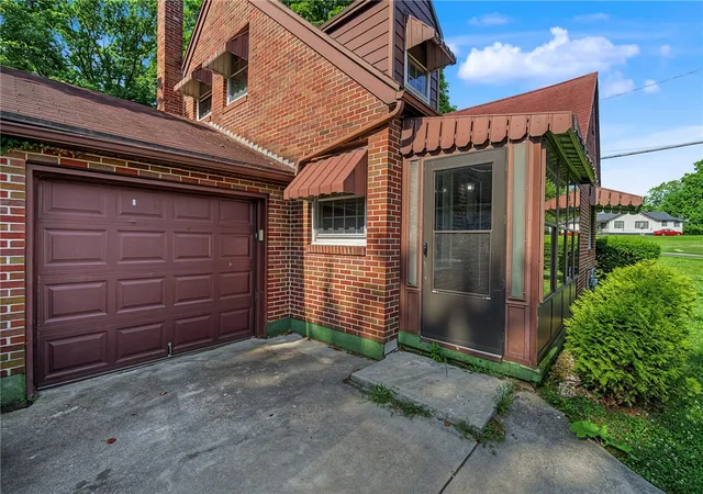 Photo 4 of Sale Pending at 3910 Midway Ave, Dayton, OH 45417 | MLS# 962912 | Listing updated on 2026-08-24