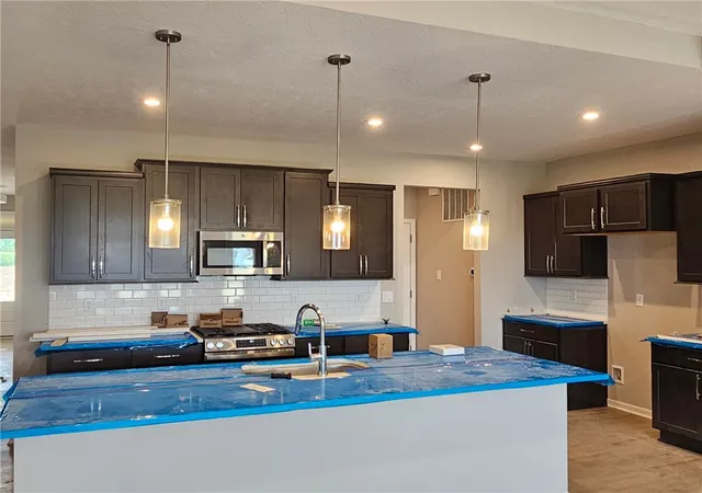 2nd image of 407 Winters Wy, Springfield, OH 45505 | MLS# 963015