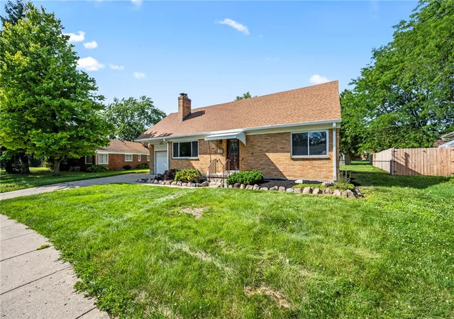 Photo 2 of Sale Pending at 605 Lamont Dr, Dayton, OH 45429 | MLS# 963170 | Listing updated on 2026-08-24