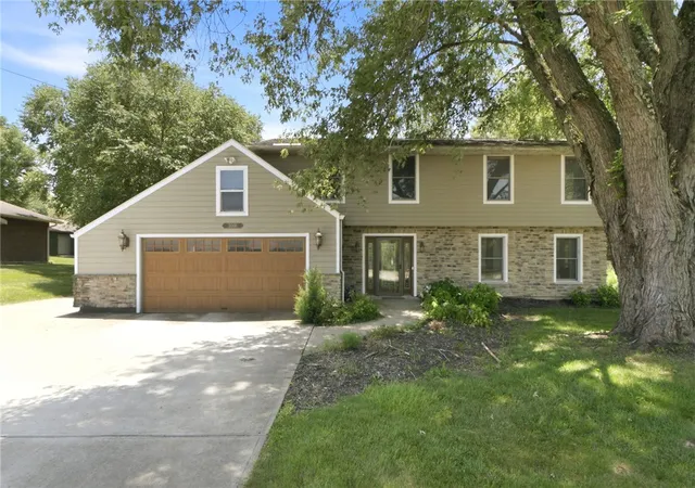 Photo 1 of Single family home for sale at 3091 Shakertown Rd, Beavercreek, OH 45434 | MLS# 963269 | Listing updated on 2026-08-25