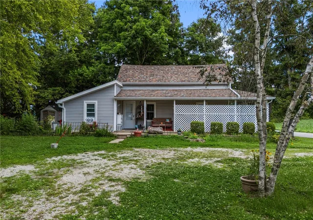 Photo 2 of Single family home for sale at 691 N Bickett Rd, Xenia, OH 45385 | MLS# 962887 | Listing updated on 2026-08-20