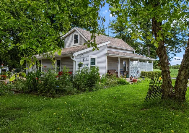 Photo 3 of Single family home for sale at 691 N Bickett Rd, Xenia, OH 45385 | MLS# 962887 | Listing updated on 2026-08-20