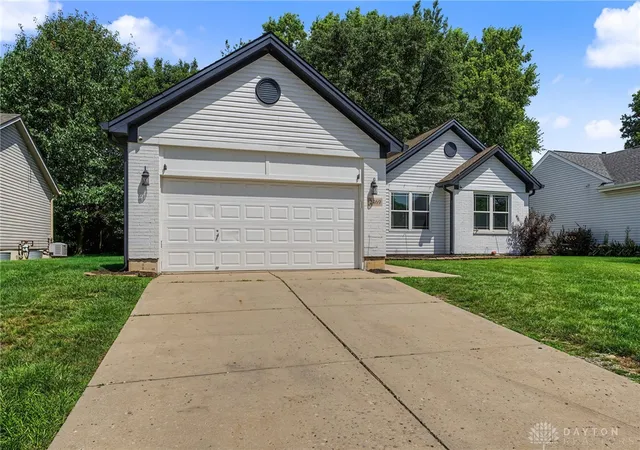4th image of 2469 Byers Ridge Dr, Miamisburg, OH 45342 | MLS# 963476