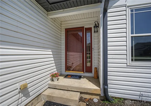 5th image of 2469 Byers Ridge Dr, Miamisburg, OH 45342 | MLS# 963476
