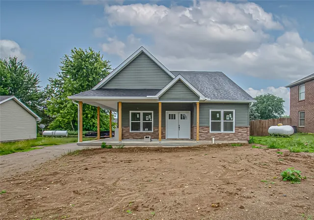2nd image of 163 Norseman Dr, Eaton, OH 45320 | MLS# 963279