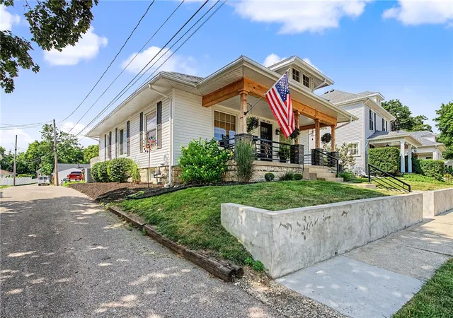 Photo 2 of Sale Pending at 606 Robinson Ave, Piqua, OH 45356 | MLS# 963585 | Listing updated on 2026-08-26