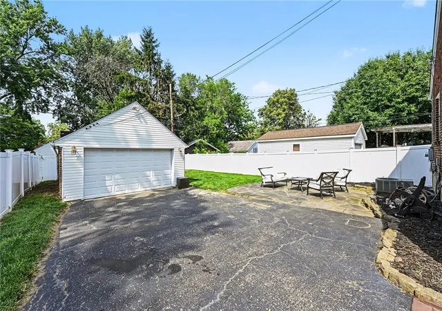 26th image of 323 Orchard Dr, Oakwood, OH 45419 | MLS# 963762