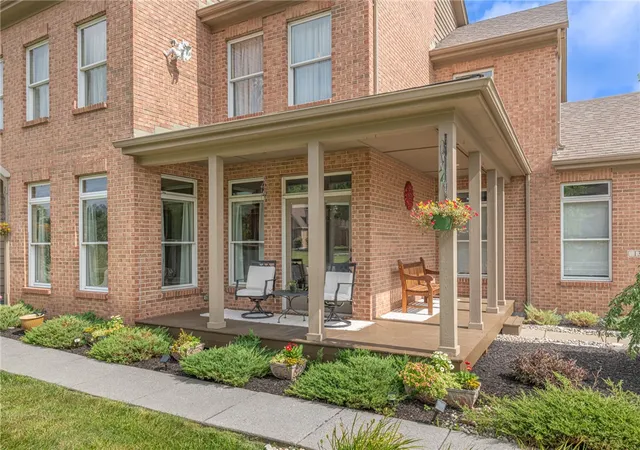 3rd image of 130 Edinburgh Dr, Springboro, OH 45066 | MLS# 963941