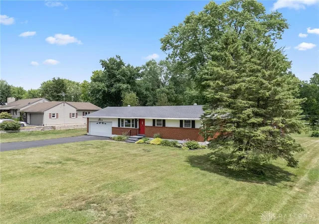 Photo 3 of Sale Pending at 1800 Yalta Rd, Beavercreek, OH 45432 | MLS# 963989 | Listing updated on 2026-08-18
