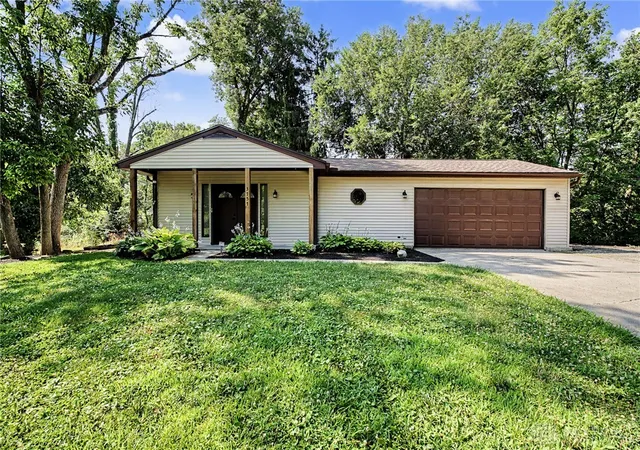Photo 1 of Single family home for sale at 3757 Highmont St, Beavercreek, OH 45432 | MLS# 964157 | Listing updated on 2026-08-26