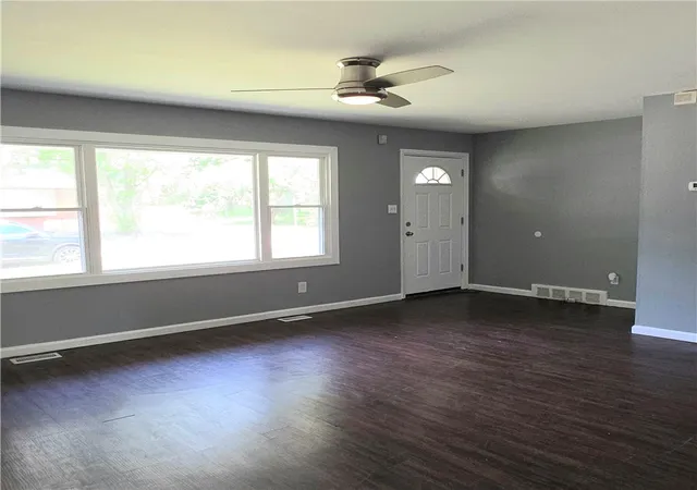 3rd image of 3546 Hermosa Dr, Dayton, OH 45416 | MLS# 964153