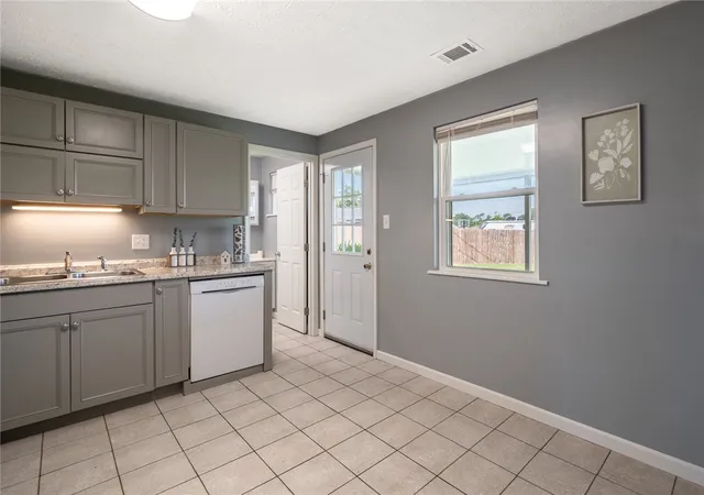 Photo 4 of Single family home for sale at 212 Doyle Ave, Brookville, OH 45309 | MLS# 964202 | Listing updated on 2026-08-26