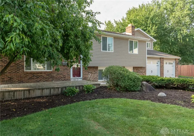 Photo 3 of Sale Pending at 4181 Grouse Ct, Dayton, OH 45430 | MLS# 963950 | Listing updated on 2026-08-23