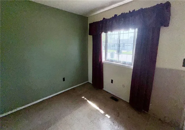 Photo 3 of Sale Pending at 512 Harney St, Piqua, OH 45356 | MLS# 964247 | Listing updated on 2026-08-10