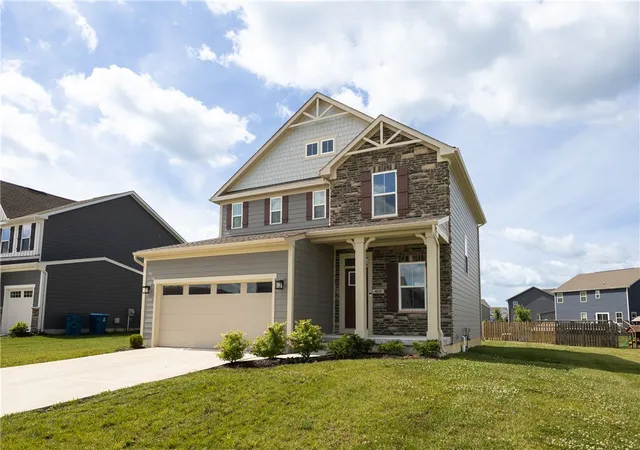 2nd image of 403 Sydney Dr, Tipp City, OH 45371 | MLS# 964144