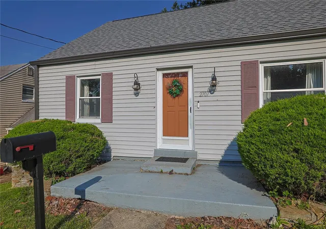 Photo 3 of Sale Pending at 2707 Redfield Pl, Cincinnati, OH 45230 | MLS# 964347 | Listing updated on 2026-08-20