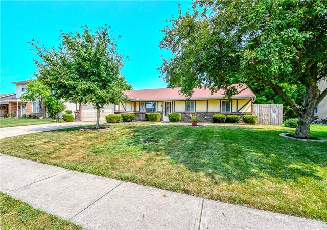 Photo 3 of Sale Pending at 1818 Carol Dr, Piqua, OH 45356 | MLS# 963855 | Listing updated on 2026-08-22