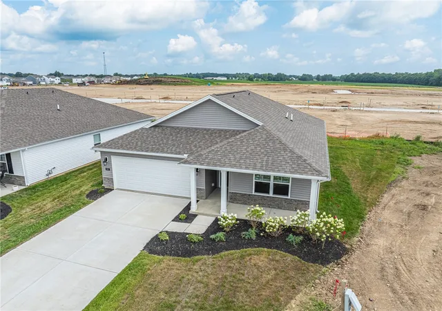 5th image of 305 Lightfoot Ct, New Carlisle, OH 45344 | MLS# 964411