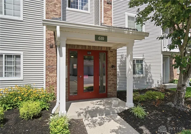 Listing Photo 4 - Condo for sale in building located at 610 Carrington Pl, Loveland, OH 45140 - Unit #10-312