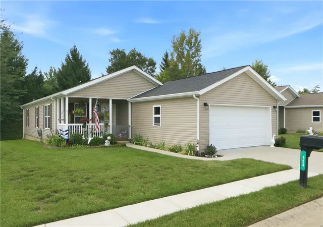 Photo 1 of Single family home for sale at 424 Park Hills Xing, Fairborn, OH 45324 | MLS# 964536 | Listing updated on 2026-08-23