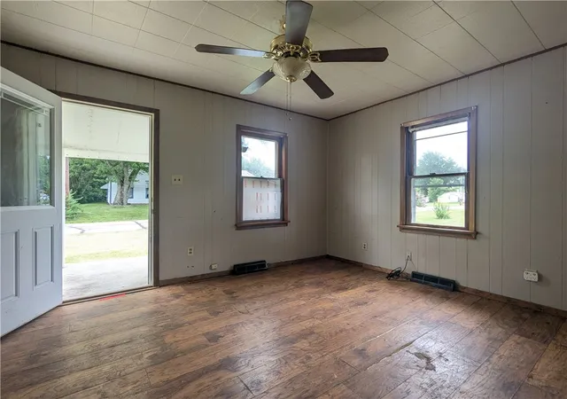 2nd image of 711 Kinnane Ave, Springfield, OH 45505 | MLS# 964127