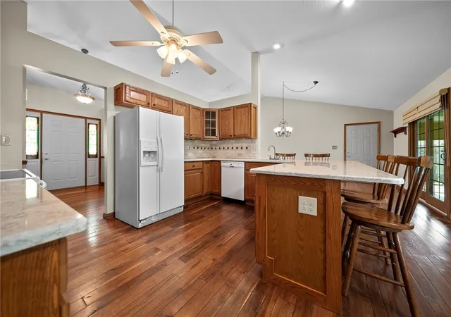Photo 4 of Single family home for sale at 525 Burdick Dr, Washington Court House, OH 43160 | MLS# 964944 | Listing updated on 2026-08-25