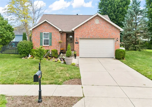Photo 1 of Sale Pending at 2490 Meadowpoint Dr, Troy, OH 45373 | MLS# 964969 | Listing updated on 2026-08-24