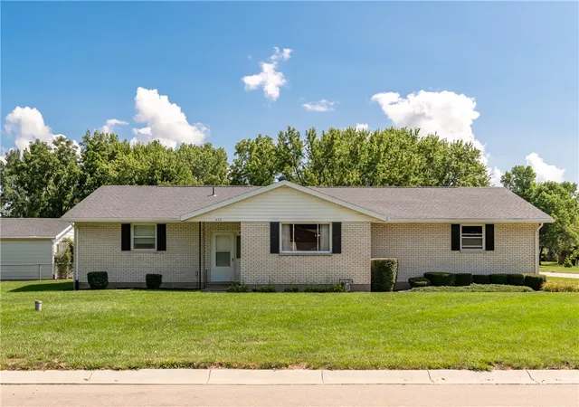 1st image of 433 Kent Rd, Tipp City, OH 45371 | MLS# 964444