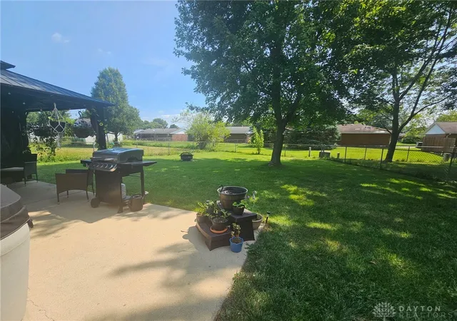 22nd image of 706 Cedar Cir, Eaton, OH 45320 | MLS# 965071